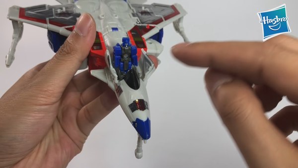 Power Of The Prime Starscream Voyager In Hand Look With Video And Screencaps 22 (22 of 50)